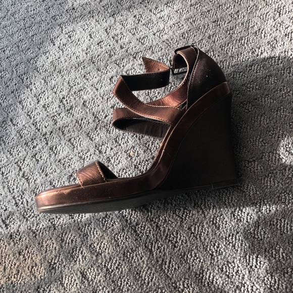 Calvin Klein Tabitha Wedge, Size 7.5, bronze - Picture 3 of 4